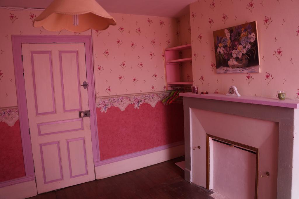 La Grille Fleurie, Chambres D'Hote Chez L'Habitant アルトネ エクステリア 写真