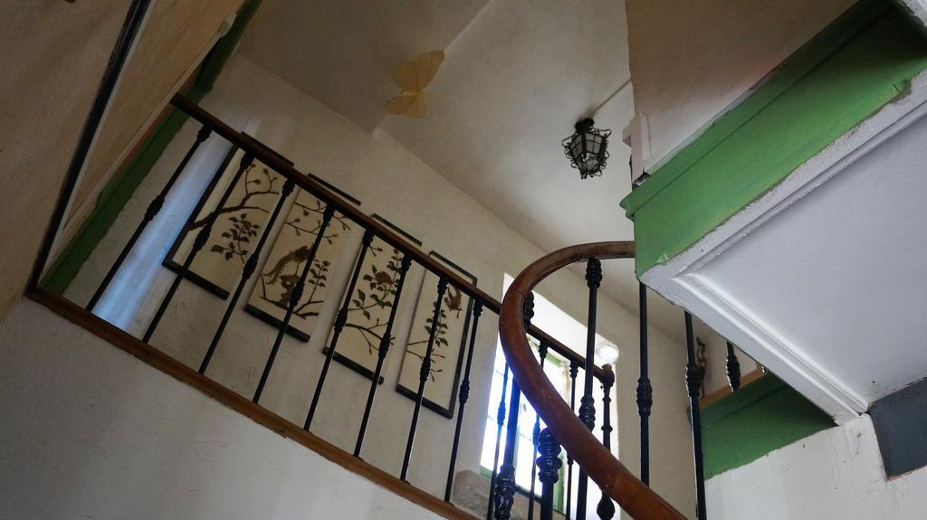 La Grille Fleurie, Chambres D'Hote Chez L'Habitant アルトネ エクステリア 写真